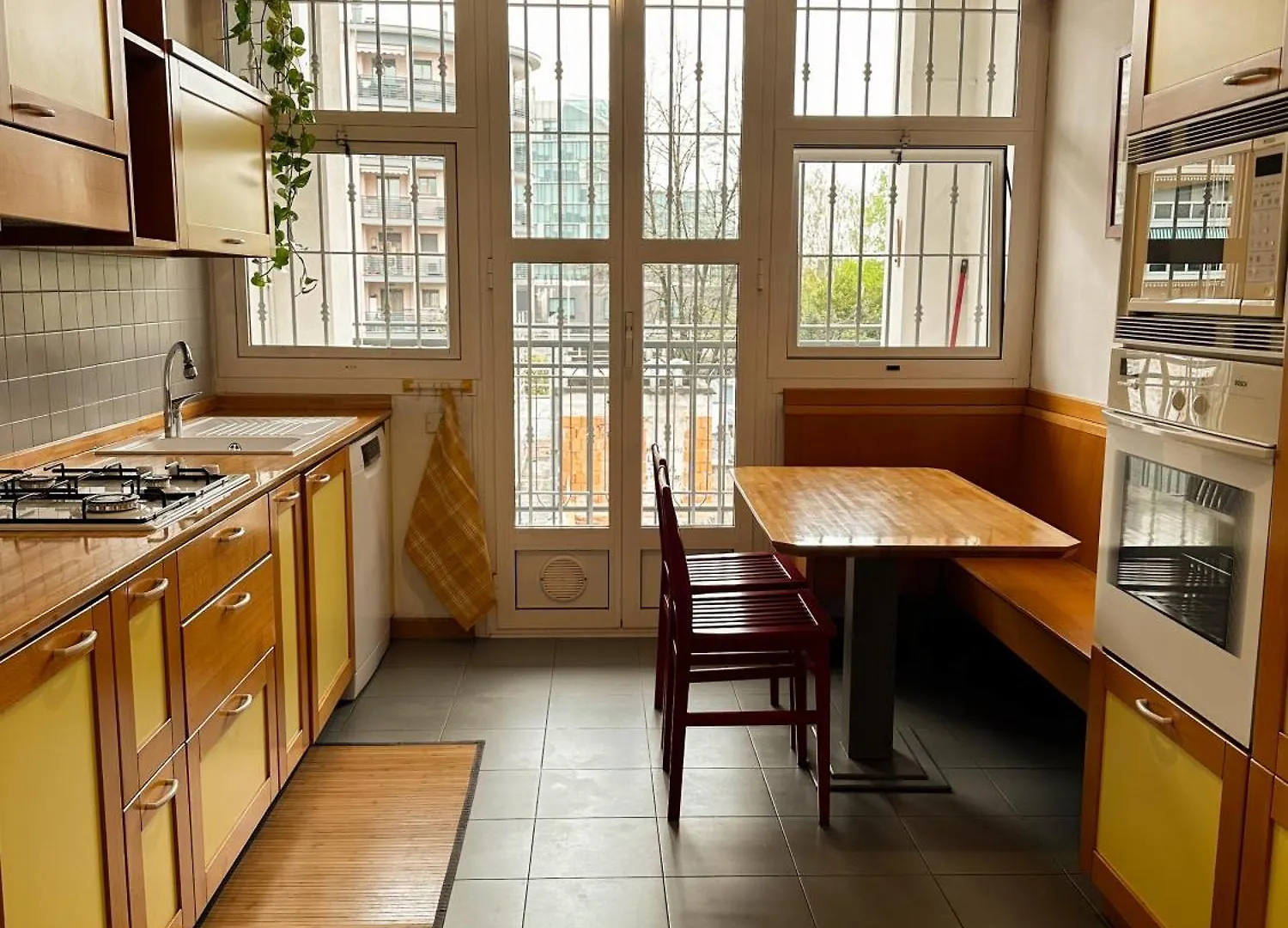 Milano Citta Vicino Metro Apartment Italy